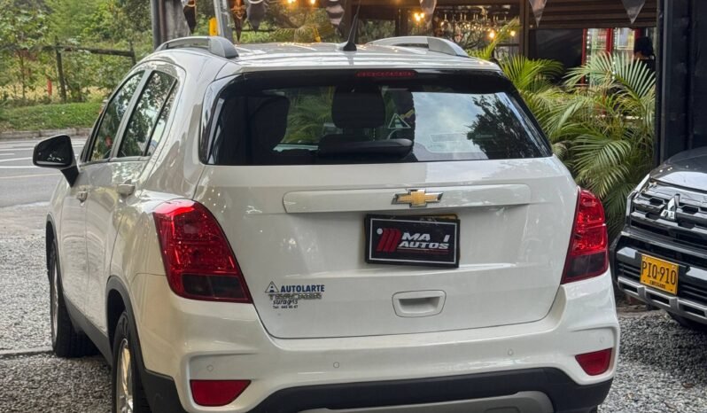 
								CHEVROLET TRACKER LT AT 1.8 full									