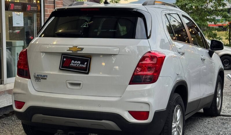 
								CHEVROLET TRACKER LT AT 1.8 full									