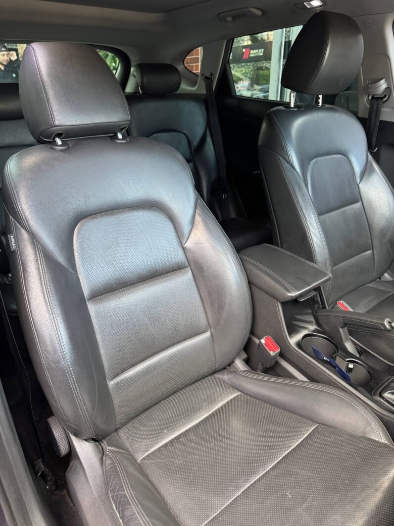 
								HYUNDAI NEW TUCSON PREMIUM AT 2.0 4×2 full									