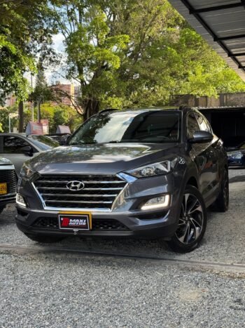 HYUNDAI NEW TUCSON PREMIUM AT 2.0 4×2