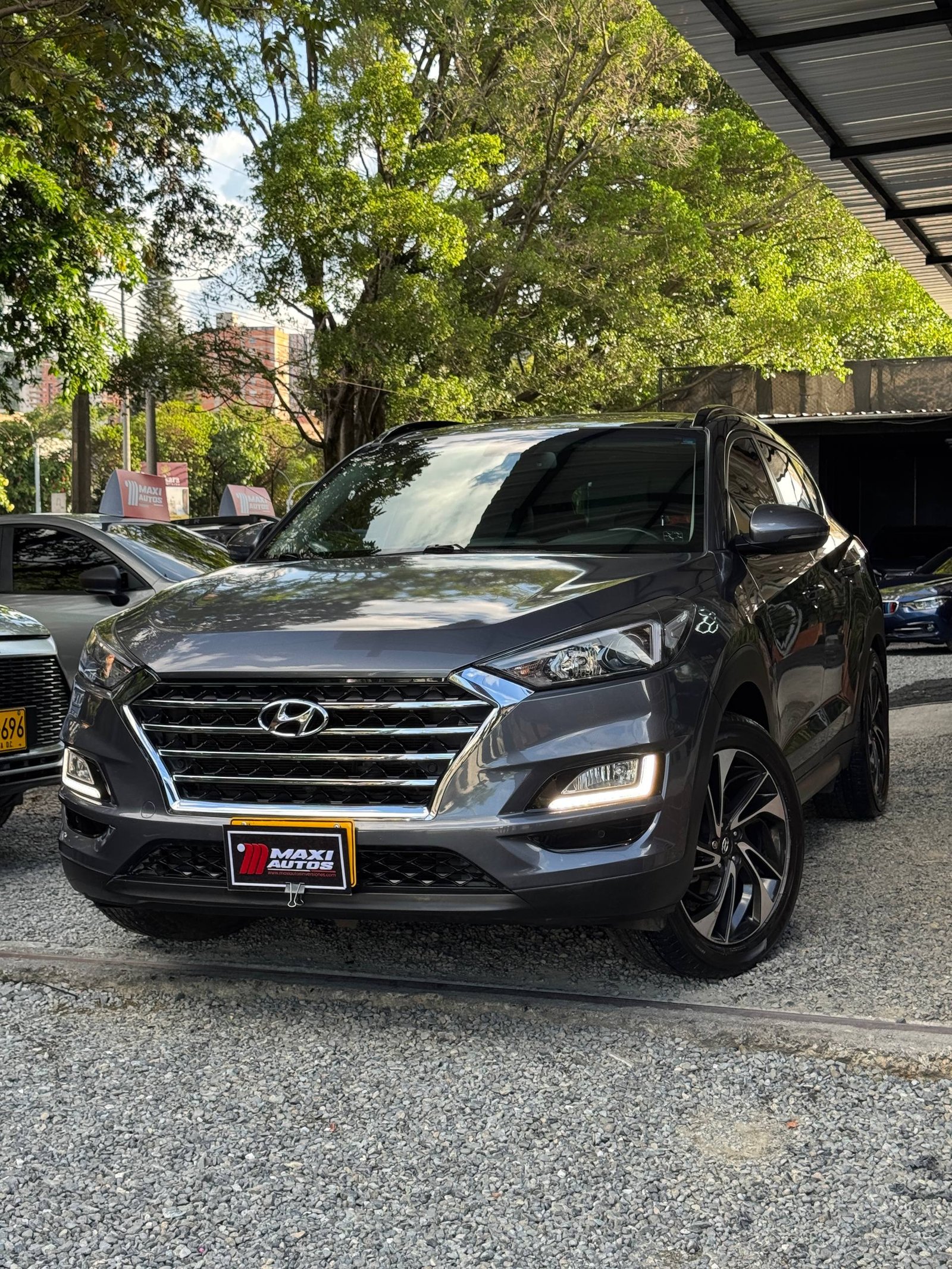 HYUNDAI NEW TUCSON PREMIUM AT 2.0 4×2