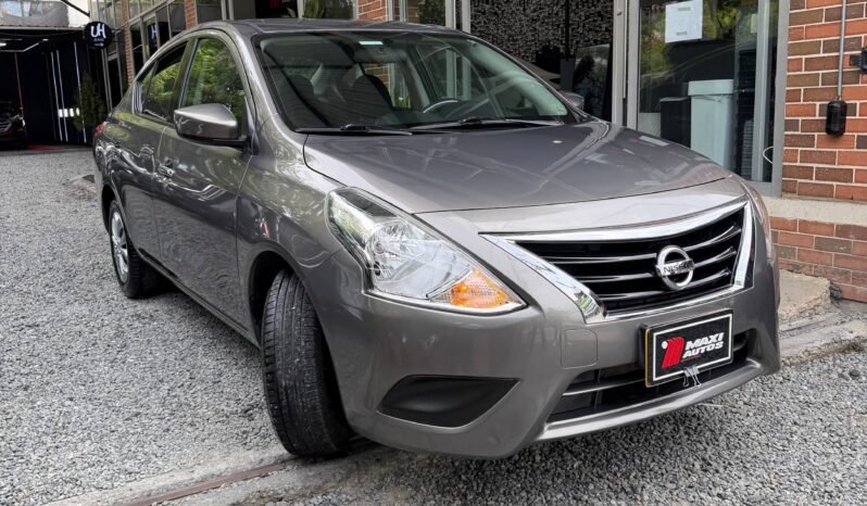 
								NISSAN VERSA SENSE MT 1.6 full									
