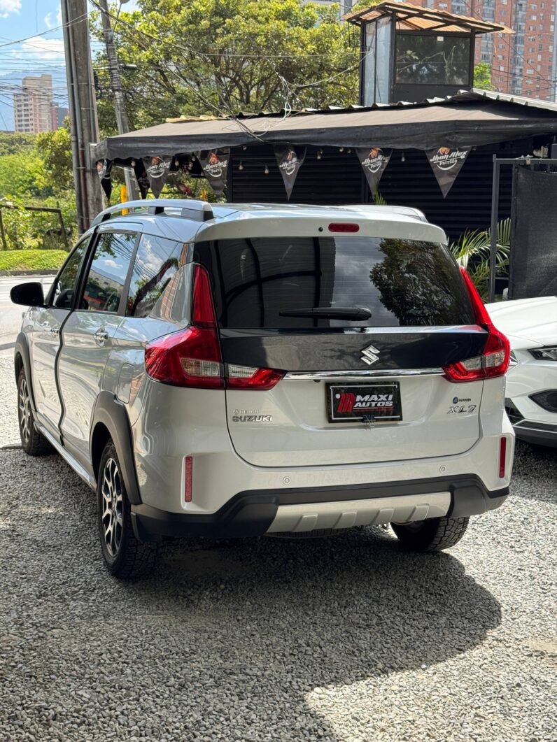 
								SUZUKI XL7 GLX 1.5l AT 7 PUESTOS full									