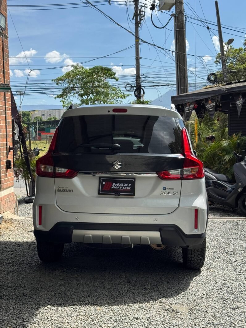 
								SUZUKI XL7 GLX 1.5l AT 7 PUESTOS full									