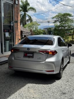 
										TOYOTA COROLLA XEI AT 1.8 HIBRIDO full									