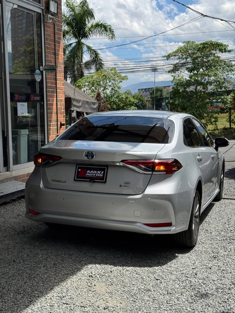 
								TOYOTA COROLLA XEI AT 1.8 HIBRIDO full									