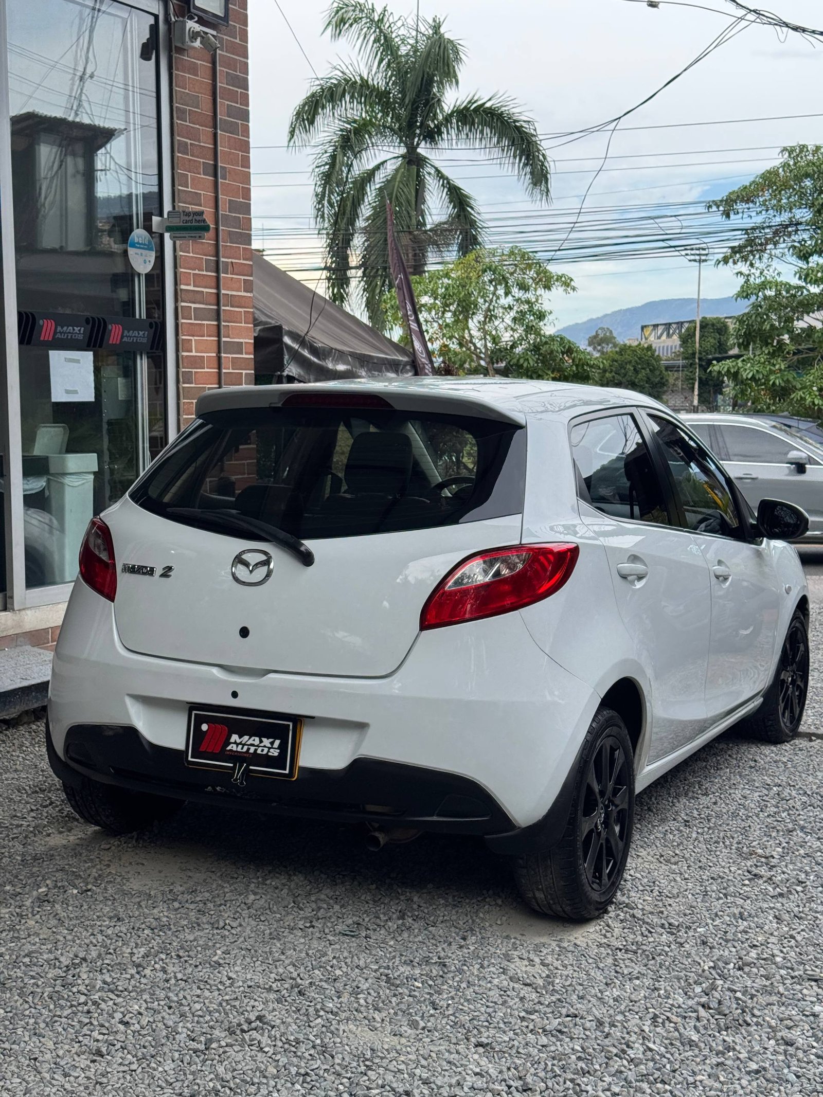 MAZDA 2 HM 1.5 MT