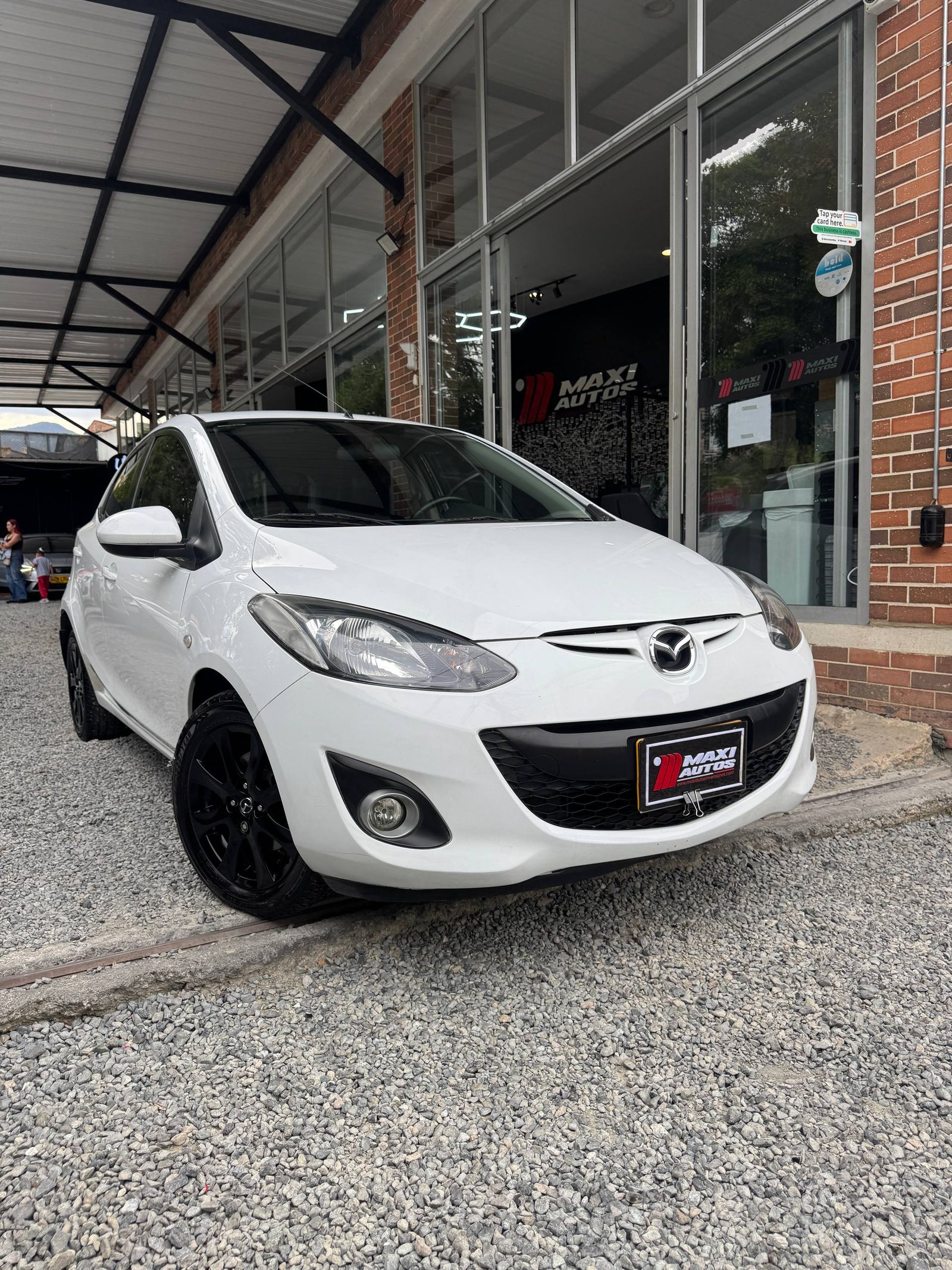 MAZDA 2 HM 1.5 MT