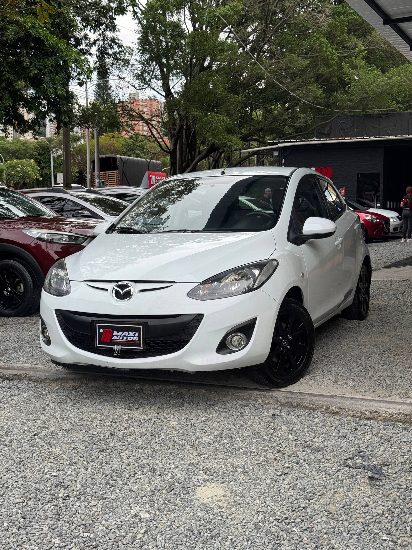 MAZDA 2 HM 1.5 MT