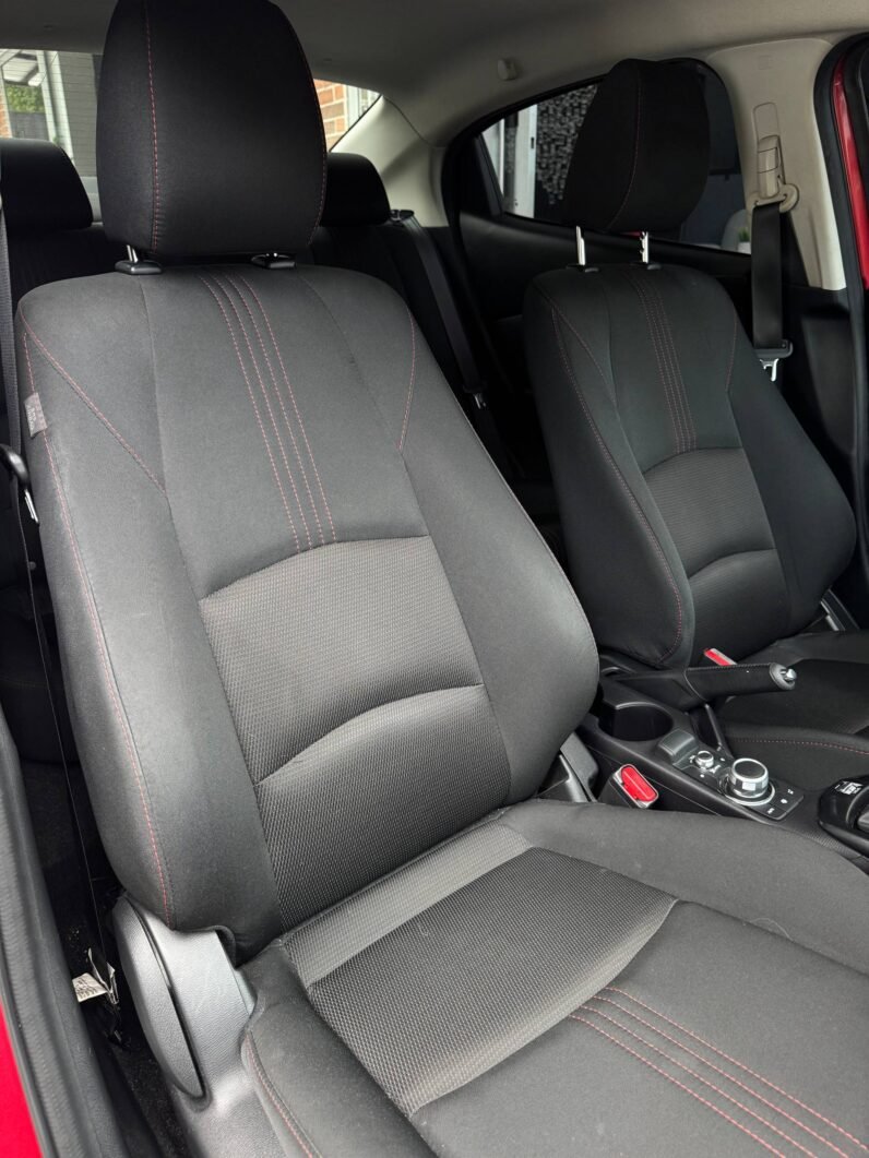 
								MAZDA 2 TOURING AT 1.5 HB full									