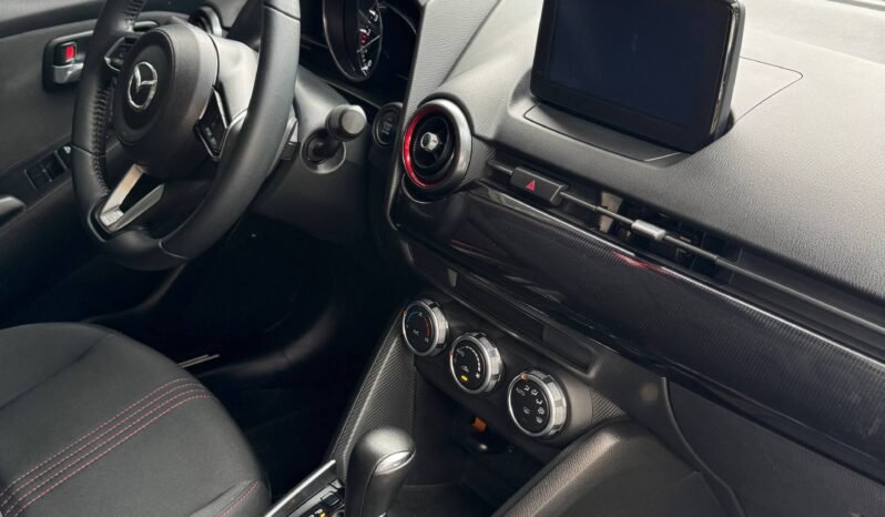 
								MAZDA 2 TOURING AT 1.5 HB full									