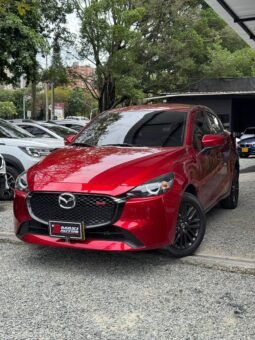 MAZDA 2 GRAND TOURING 1.5 MT
