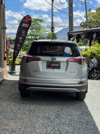 TOYOTA RAV4 STREET 2.0L AT 4×2