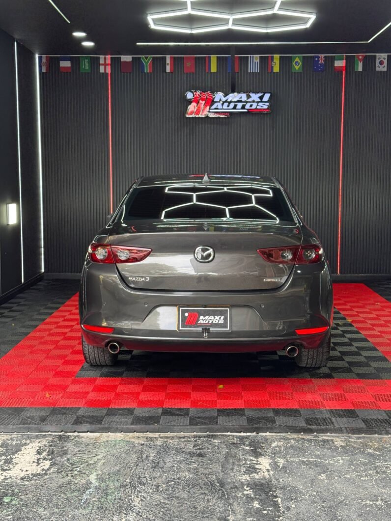
								MAZDA 3 TOURING SD AT full									