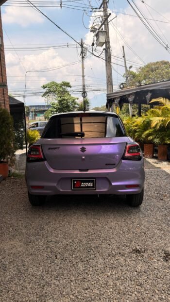 SUZUKI SWIFT 1.2 HYBRIDO AT HB