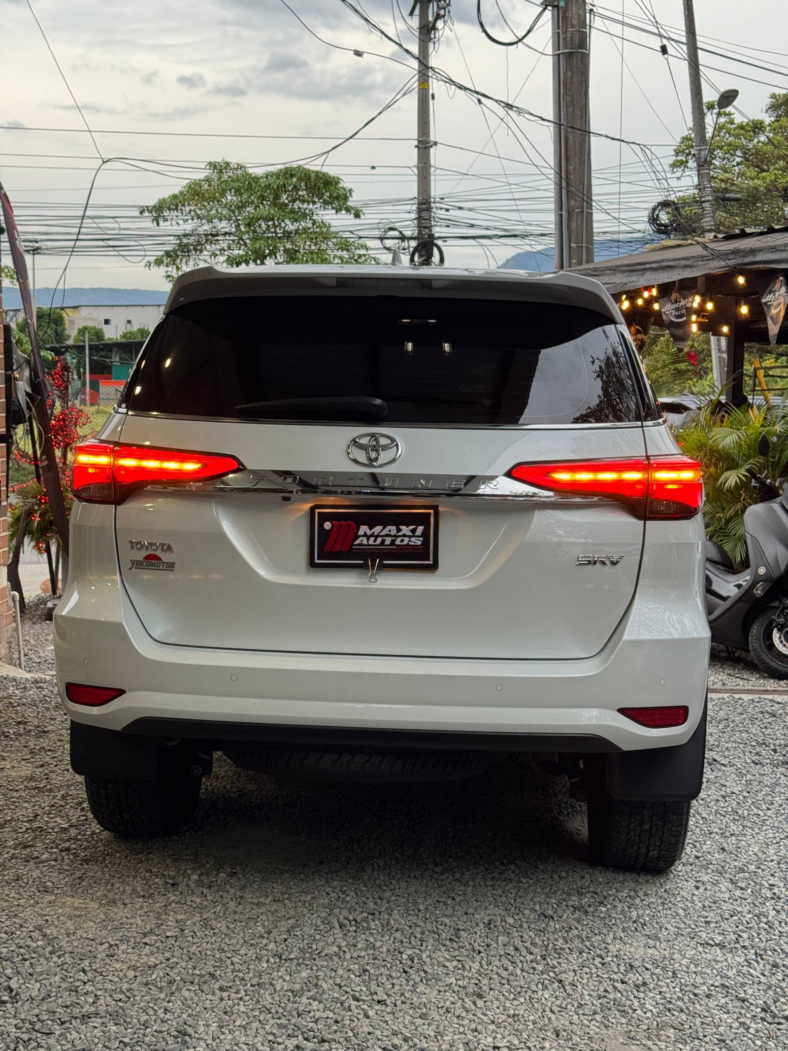 TOYOTA FORTUNER SRV 2.8 DIÉSEL 4X2