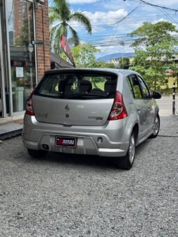 
										RENAULT SANDERO GT LINE 16V 1.6 MT full									