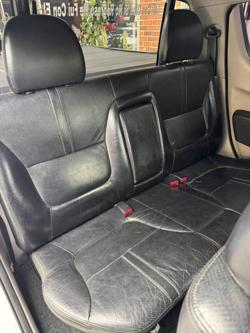 
								MITSUBISHI SPORTERO L200 MT 4X4 DIESEL full									