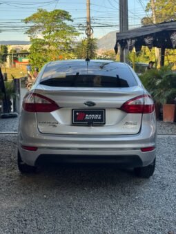 FORD FIESTA TITANIUM AT 1.6