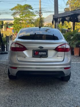 FORD FIESTA TITANIUM AT 1.6