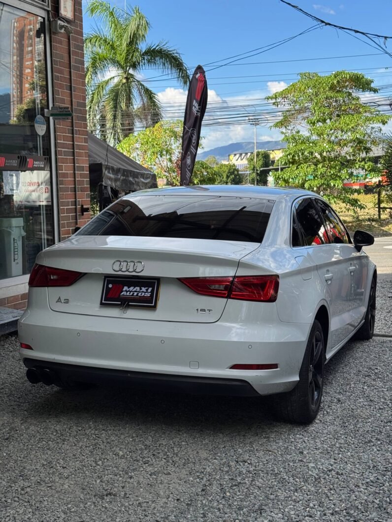 
								AUDI A3 TFSI AMBITION 1.8 AT full									