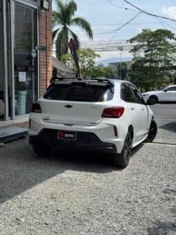 
										CHEVROLET ONIX RS MT HB full									
