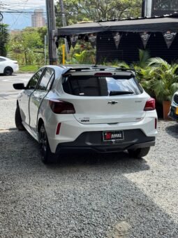 CHEVROLET ONIX RS MT HB