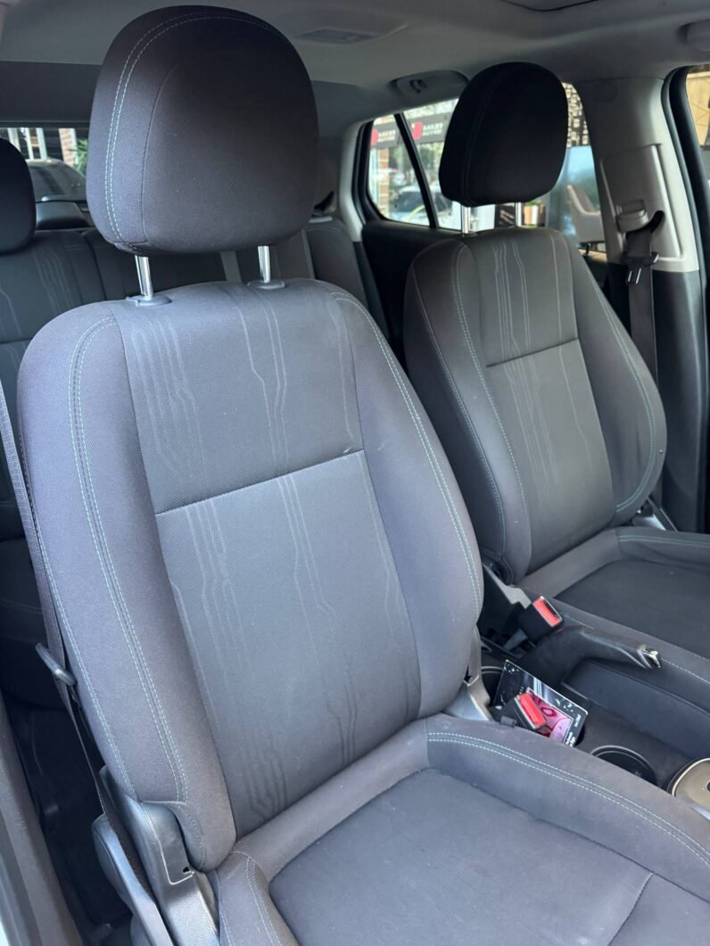 
								CHEVROLET TRACKER LS AT 1.8 4X2 full									
