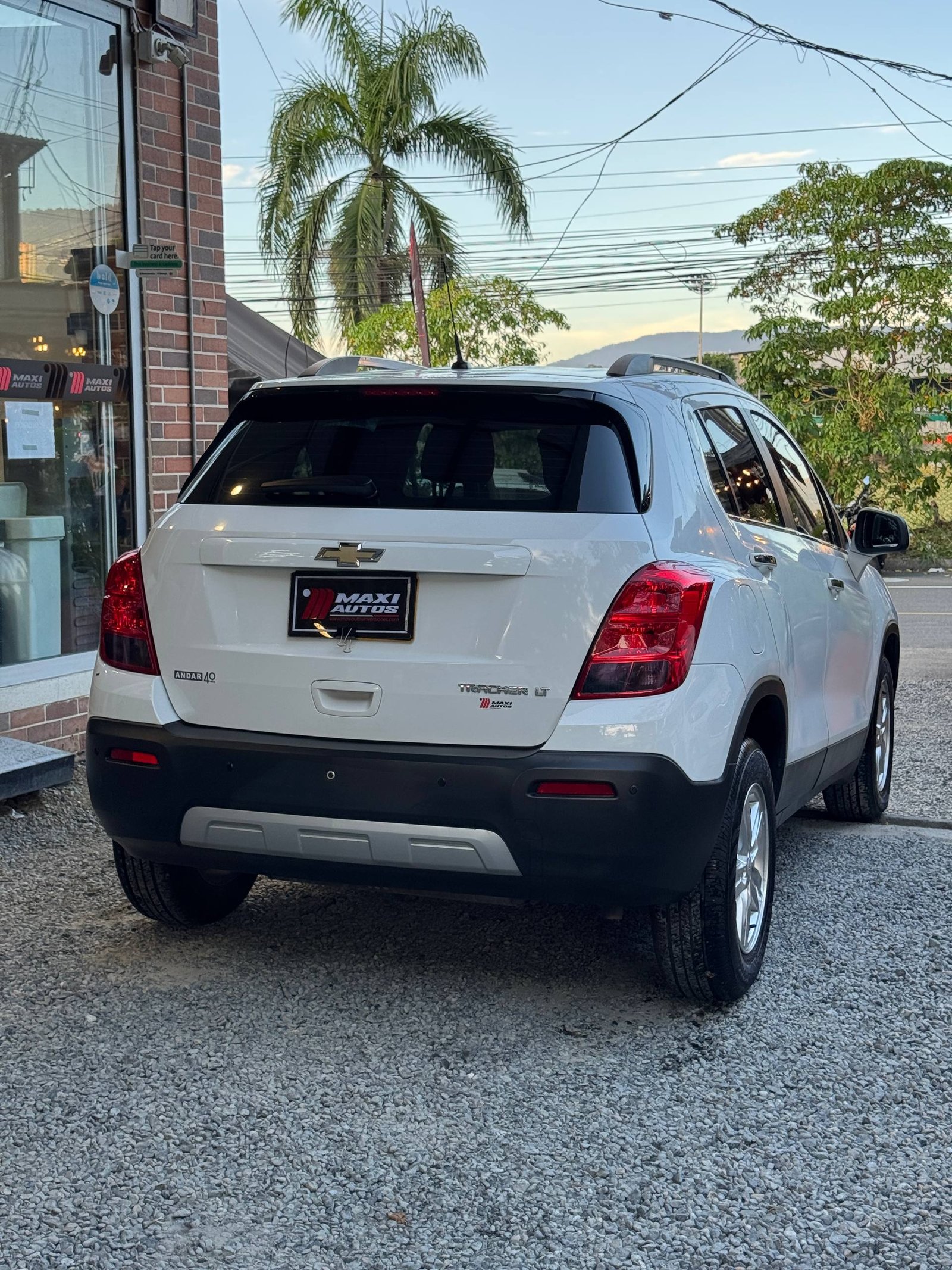 CHEVROLET TRACKER LS AT 1.8 4X2