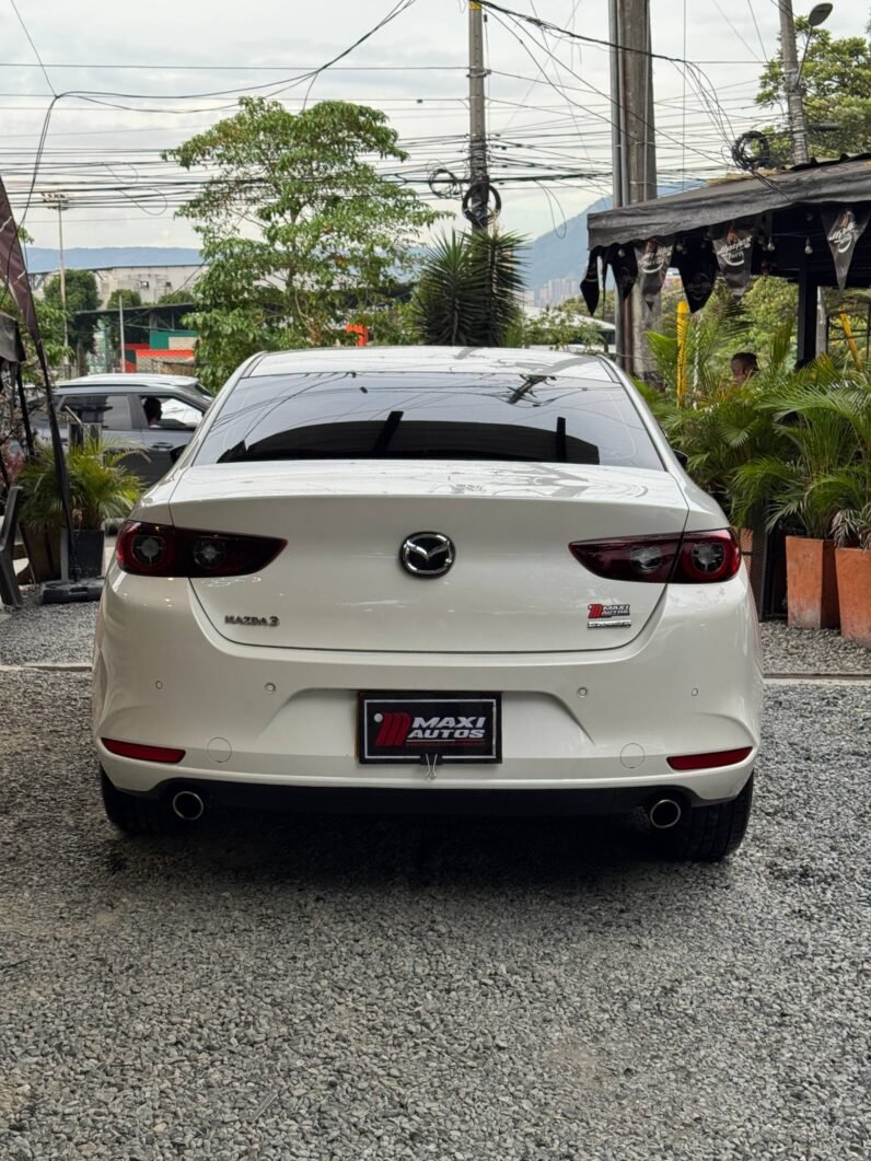 
								MAZDA 3 TOURING SD full									