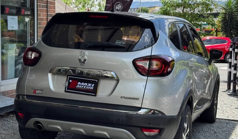 
								RENAULT CAPTUR INTENS AT 2.0 4X2 full									