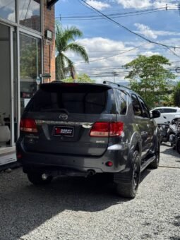 
										TOYOTA FORTUNER SR.5 4.0 GAS/GASOLINA full									