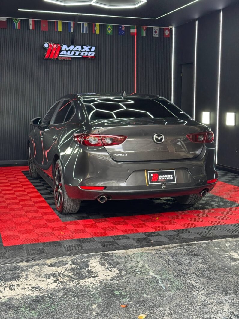 
								MAZDA 3 TOURING SD AT full									