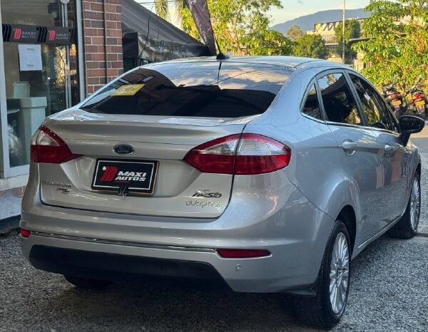 
								FORD FIESTA TITANIUM AT 1.6 full									