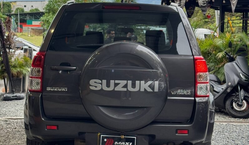
								SUZUKI GRAND VITARA AT 2.4 4X4 full									