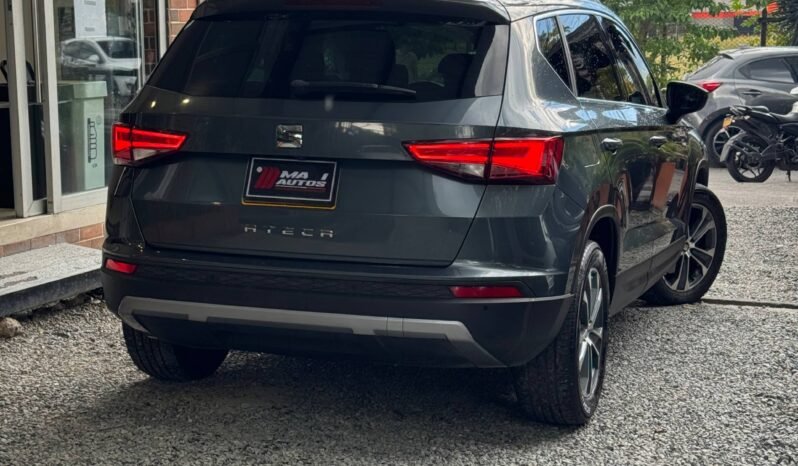 
								SEAT ATECA STYLE 2.0 AT full									