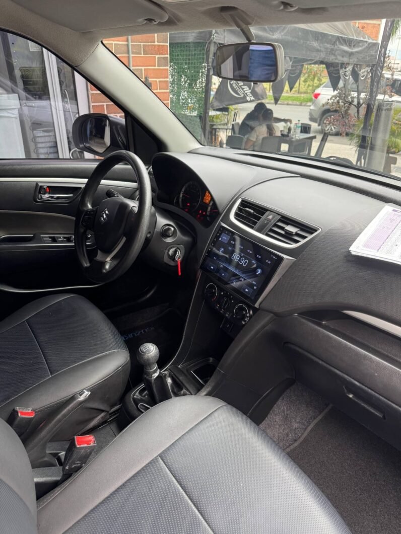 
								SUZUKI SWIFT 1.2 MT HB full									