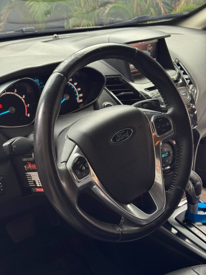 
								FORD FIESTA TITANIUM AT 1.6 full									