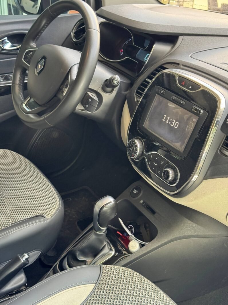 
								RENAULT CAPTUR INTENS AT 2.0 4X2 full									