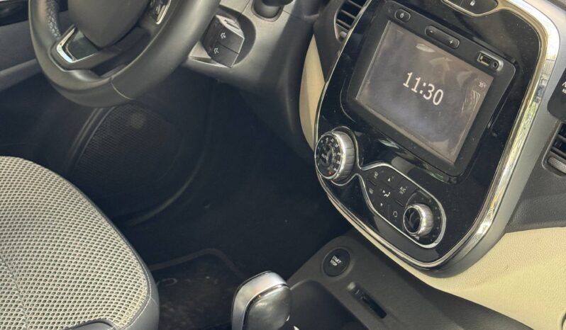 
								RENAULT CAPTUR INTENS AT 2.0 4X2 full									
