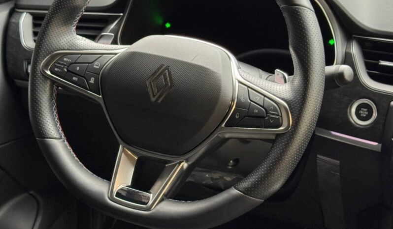 
								RENAULT ARKANA TECHNO 1.3L HIBRIDO full									