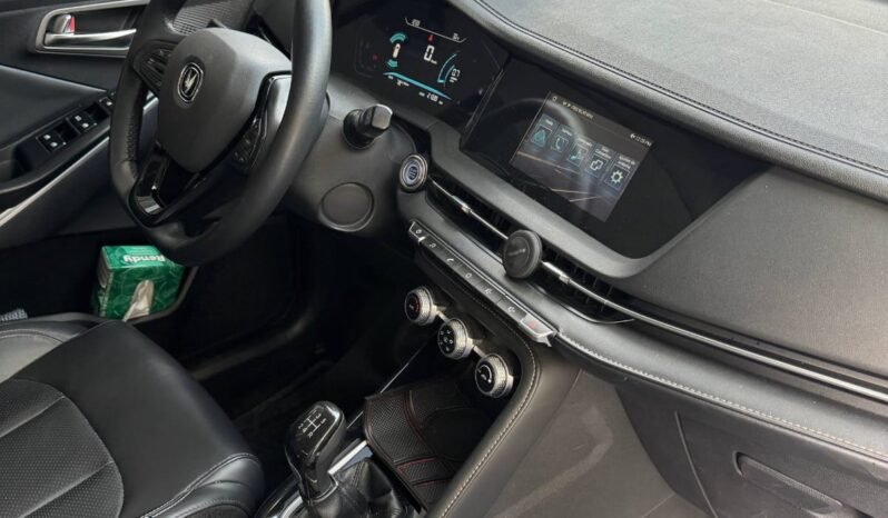 
								CHANGAN CS15 LUXURY MT 1.5 4X2 full									