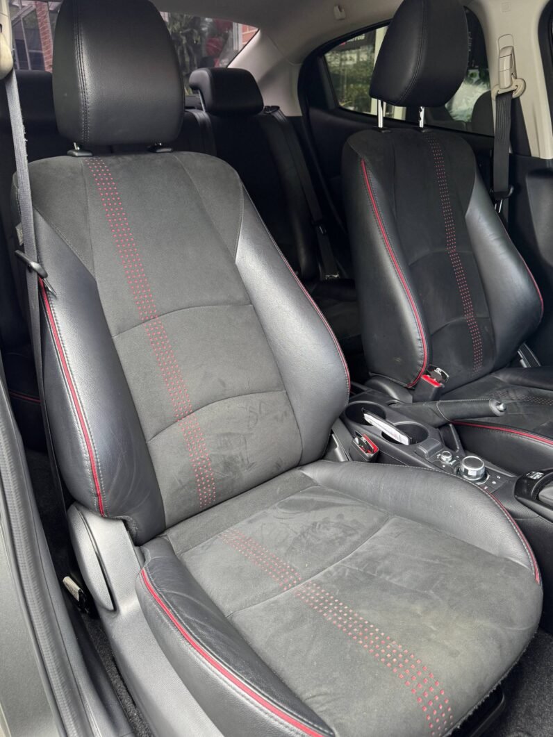 
								MAZDA 2 GRAND TOURING 1.5L AT full									
