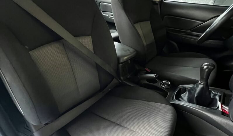 
								MITSUBISHI L 200 TRITON MT DIESEL 4X4 full									