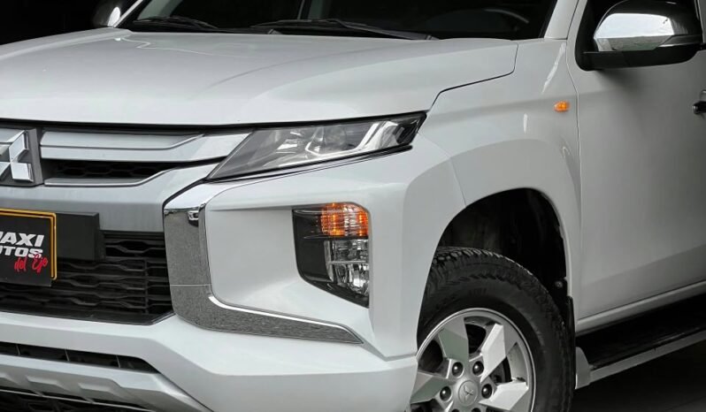 
								MITSUBISHI L 200 TRITON MT DIESEL 4X4 full									