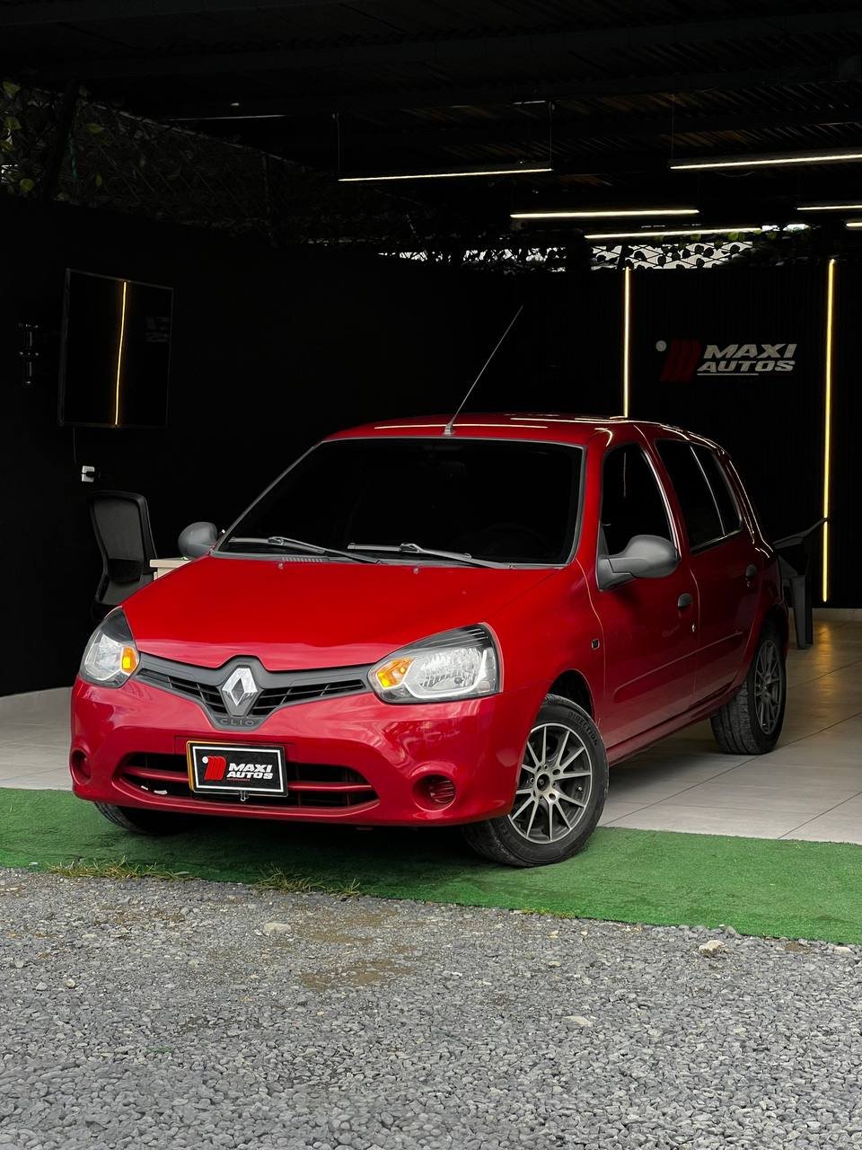 RENAULT CLIO STYLE