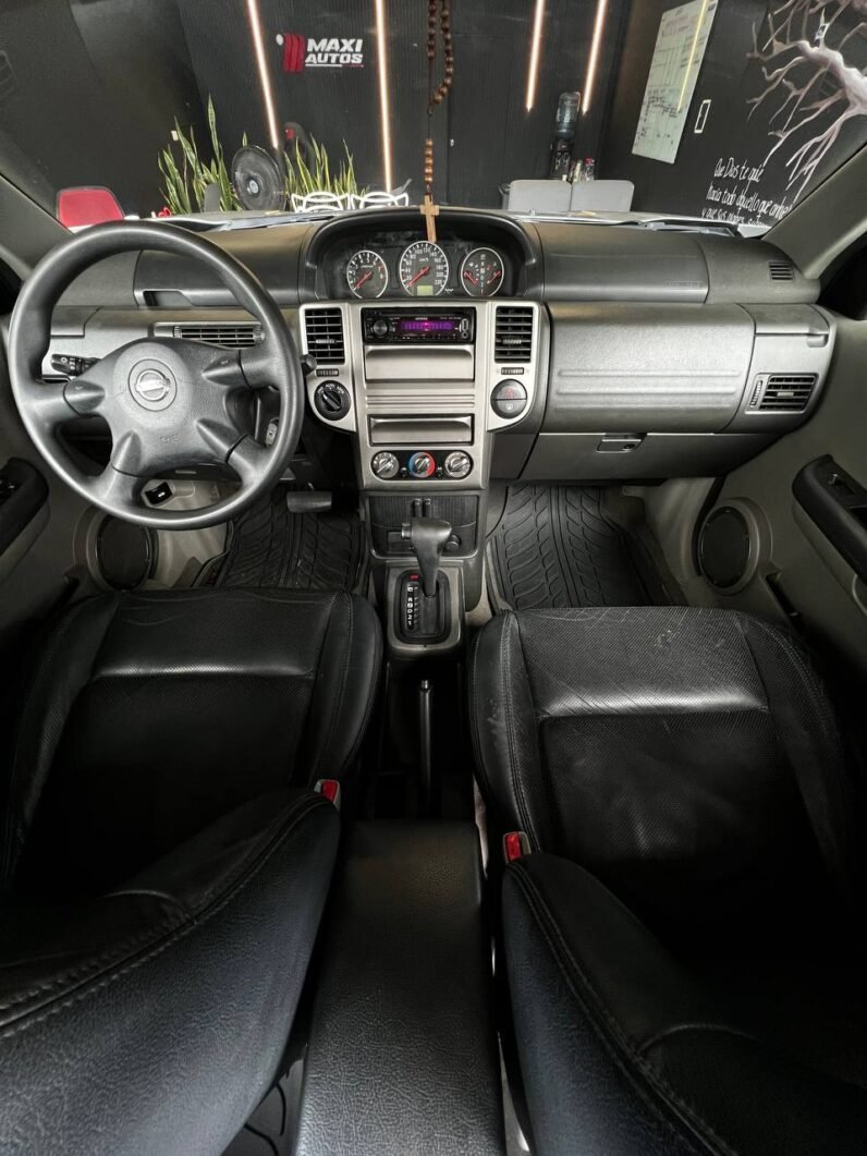 
								NISSAN XTRAIL 2.5 CLASSIC 4X4 AUT full									