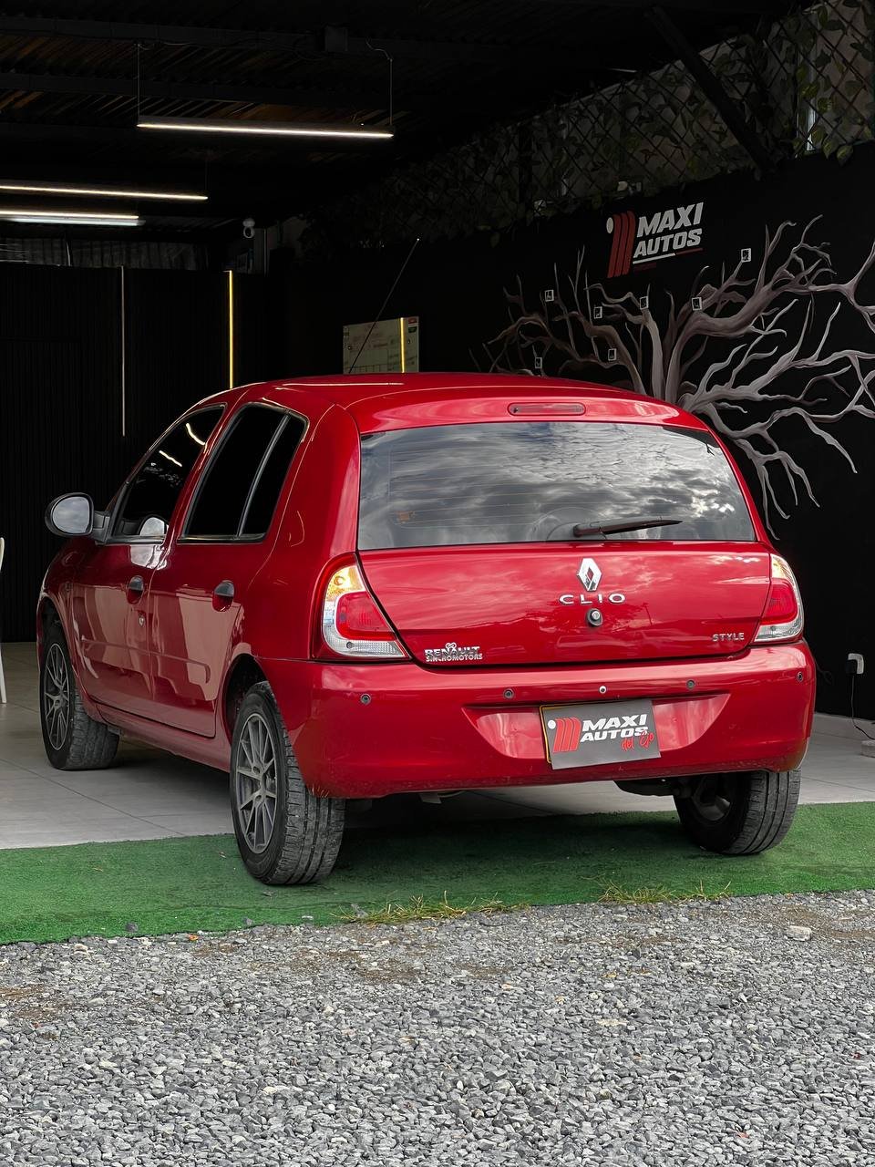 RENAULT CLIO STYLE
