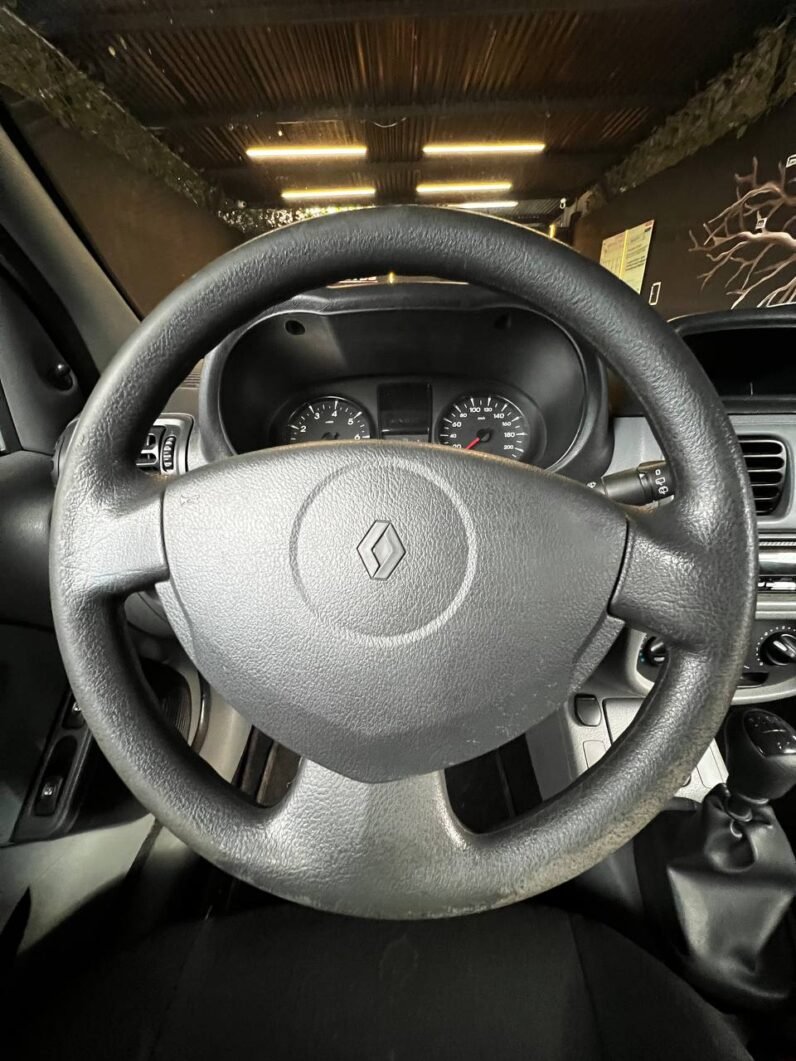 
								RENAULT CLIO STYLE full									