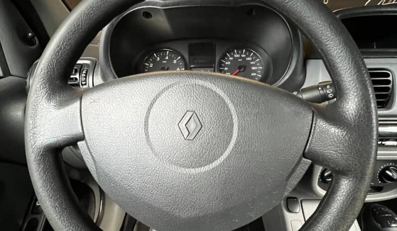 
								RENAULT CLIO STYLE full									